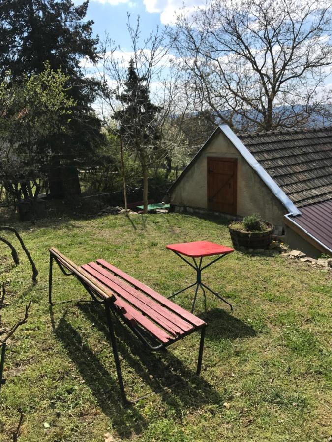 Villa Kofal Pince Raposka Exterior foto