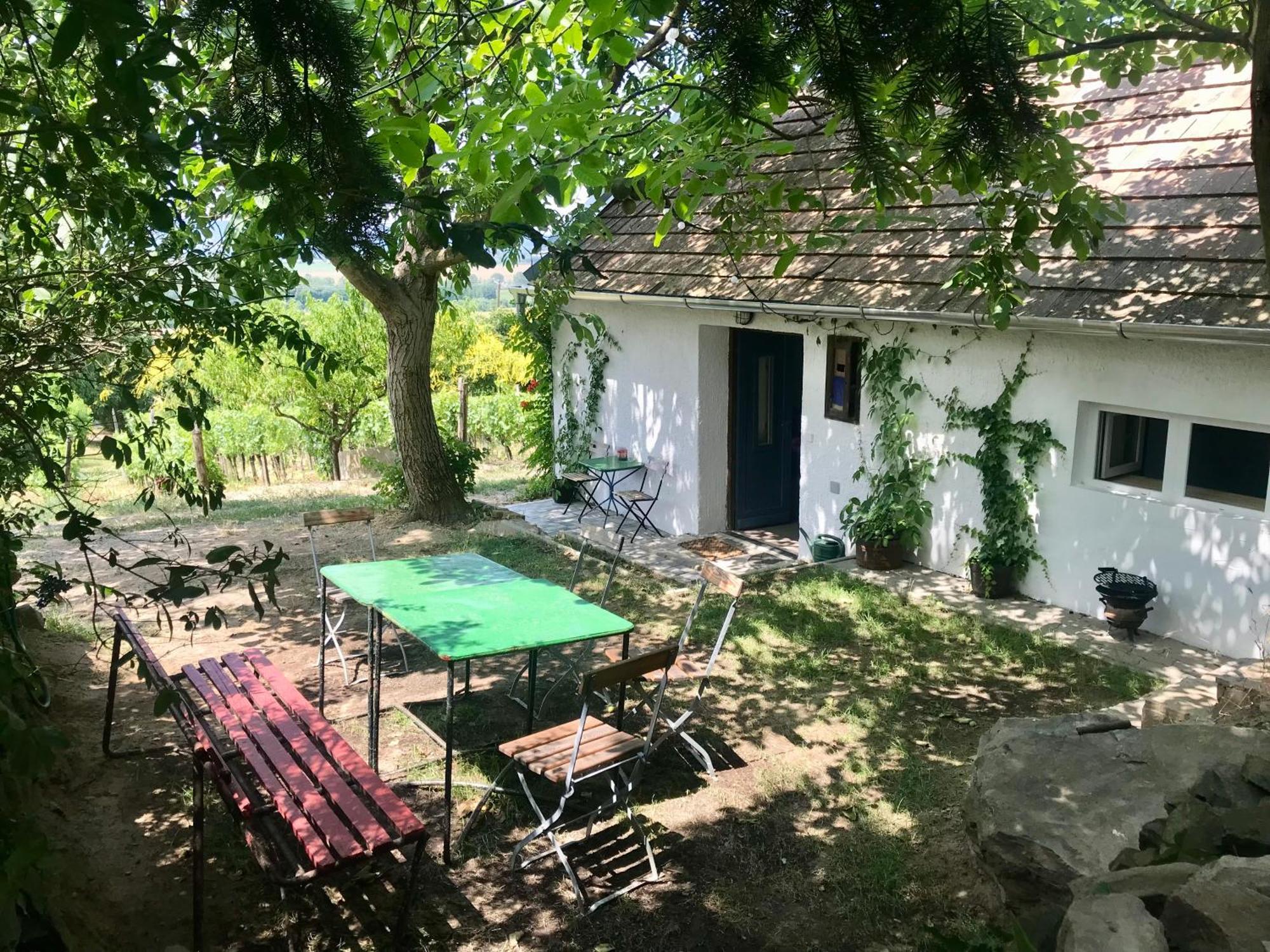 Villa Kofal Pince Raposka Exterior foto